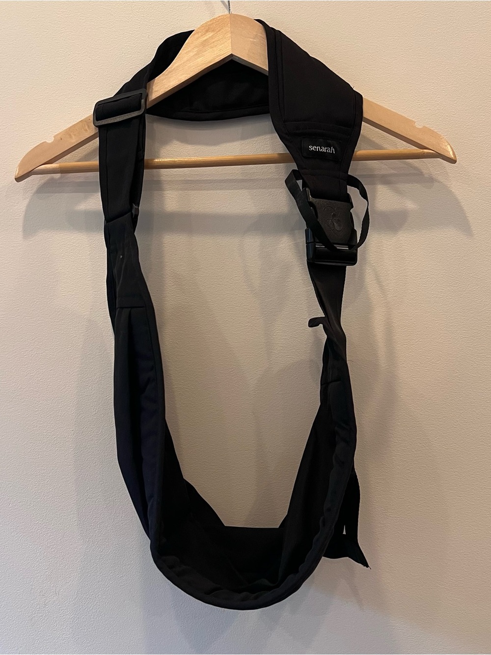 Senarah Black Baby Toddler Carrier Sling EUC